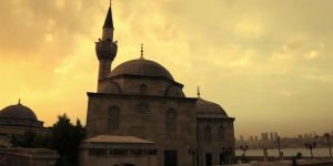Şemsi Ahmet Paşa Camii’ne Neden Kuşlar Konmuyor?